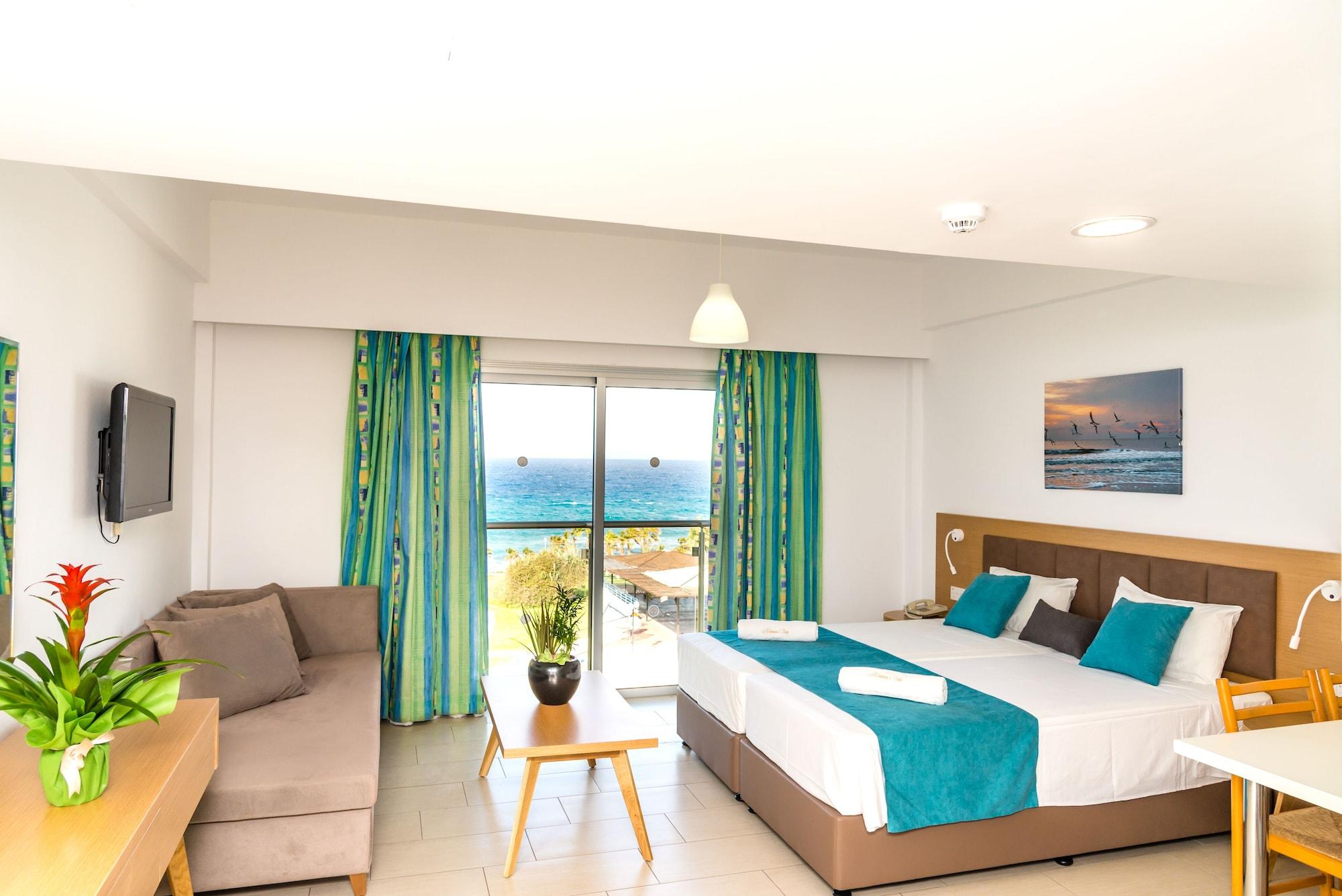 Helios 2 Apartment Paphos Exterior photo
