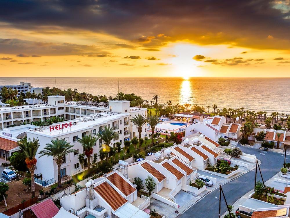 Helios 2 Apartment Paphos Exterior photo